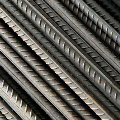 HRB400 HRB500 fe500 σιδηροτροφική ράβδος AiSi Standard Alloy Material για κατασκευαστικές ανάγκες